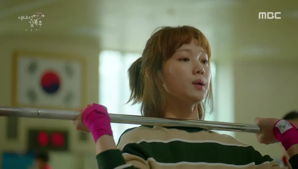 Adegan angkat besi dalam drama Weightlifting Fairy Kim Bok Joo