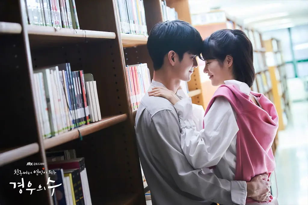 Adegan romantis dalam drama More Than Friends Gambar adegan romantis dari drama Korea More Than Friends