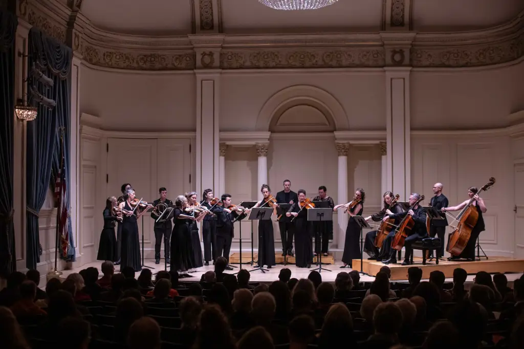 Gedung Konser untuk pertunjukan karya Haydn